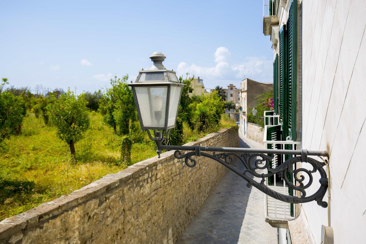 Bed and Breakfast Palazzo Cacace Relais Пьяно-ди-Сорренто Экстерьер фото