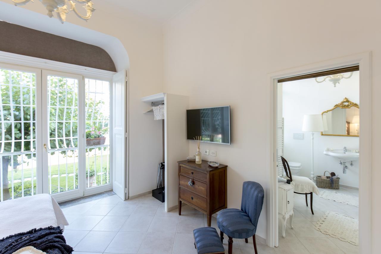 Bed and Breakfast Palazzo Cacace Relais Пьяно-ди-Сорренто Экстерьер фото
